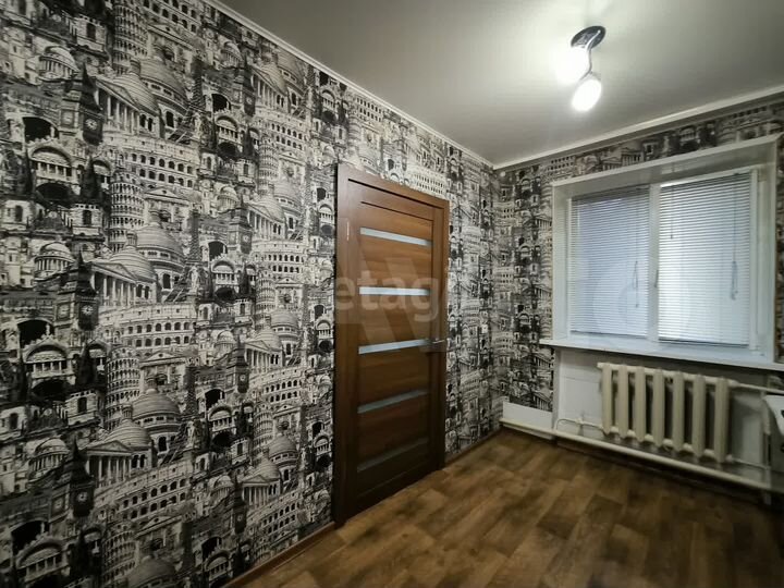 2-к. квартира, 42,7 м², 1/4 эт.