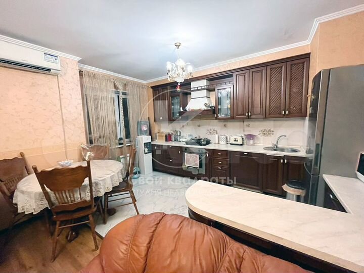 2-к. квартира, 67 м², 2/22 эт.