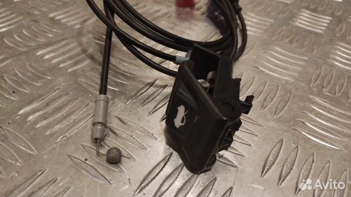 Трос открывания капота Mazda Mazda 3 BM 2013-2019