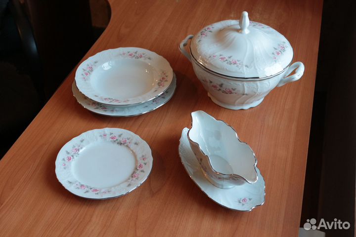 Классика и нежность чешской посуды