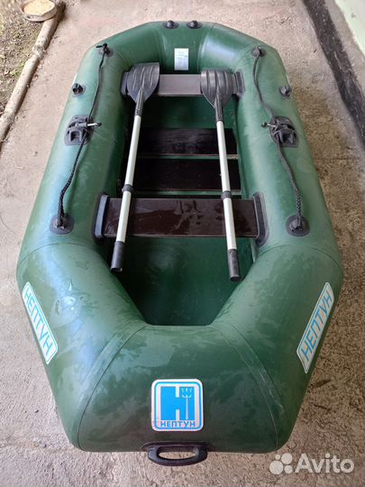 Лодка надувная бу Нептун 240
