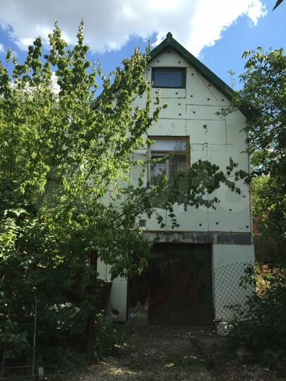 Дача 18 м² на участке 4 сот.