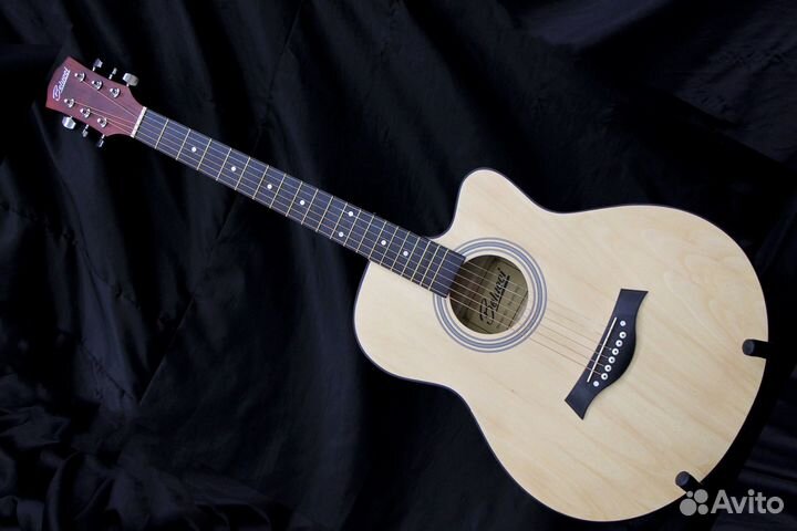 Гитара аккустическая Belucci