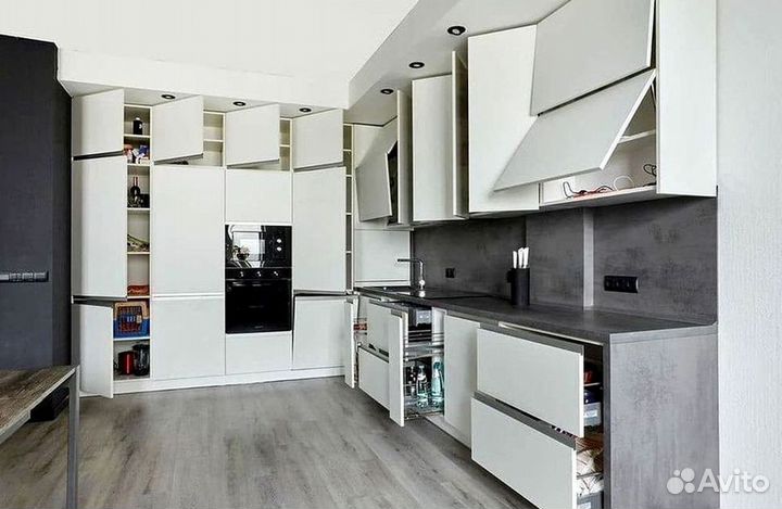 Угловая кухня с мдф фасадами