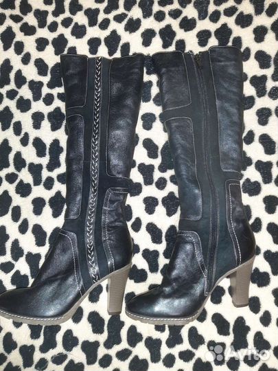 Зимние женские сапоги 38