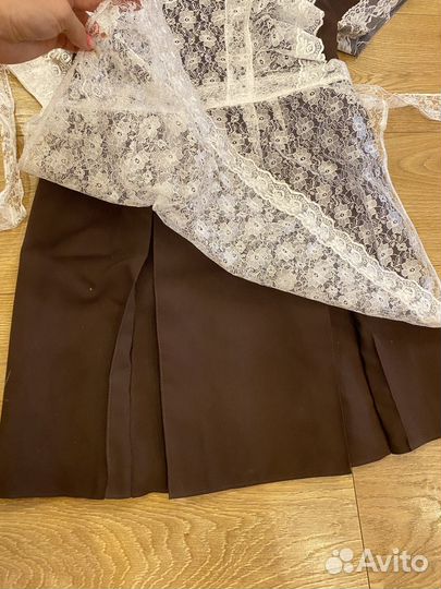 Школьный фартук с платьем