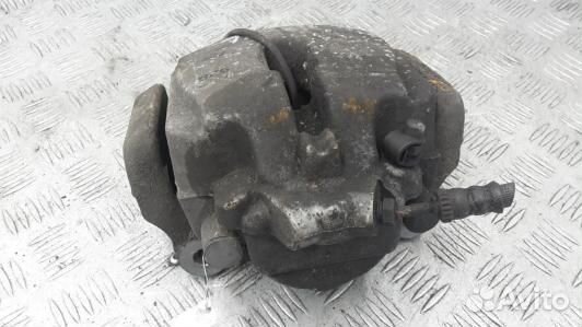 Суппорт тормозной передний левый BMW 5 F10/F11 (7D