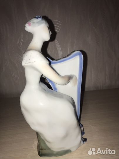 Статуэтка фарфор девушка Германия