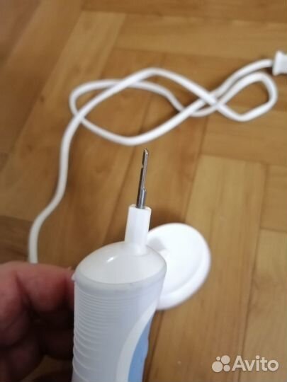 Электронная зубная щетка Oral b