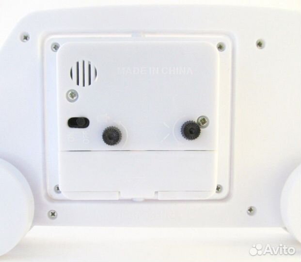 Часы настольные с будильником