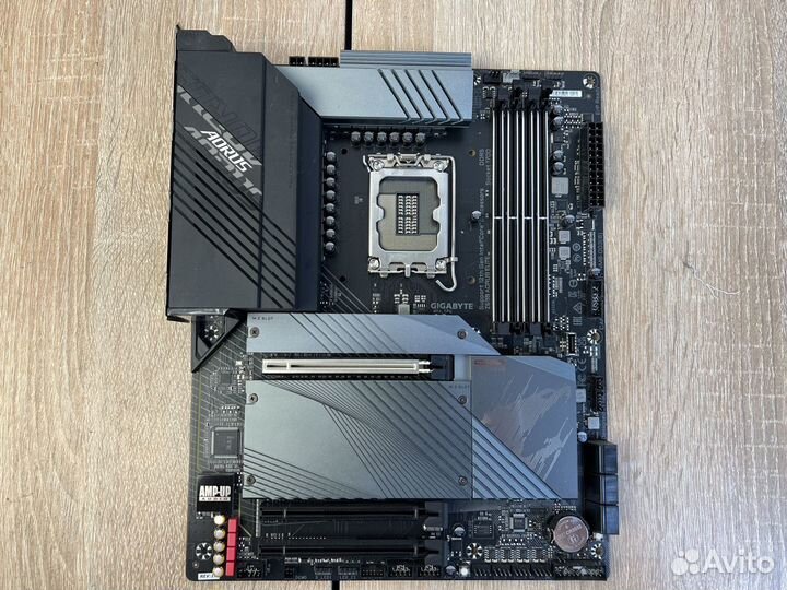 Gigabyte Z690 aorus elite