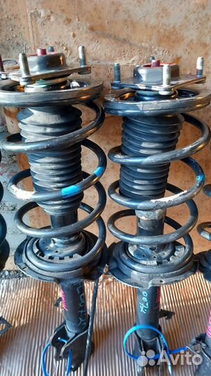 Tribute Escape Maverick стойки передние в сборе