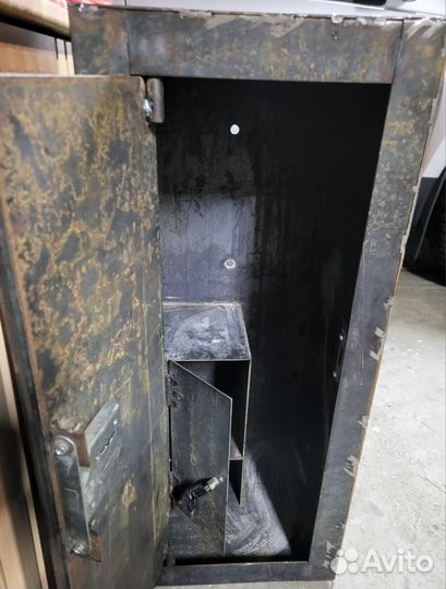 Оружейный сейф