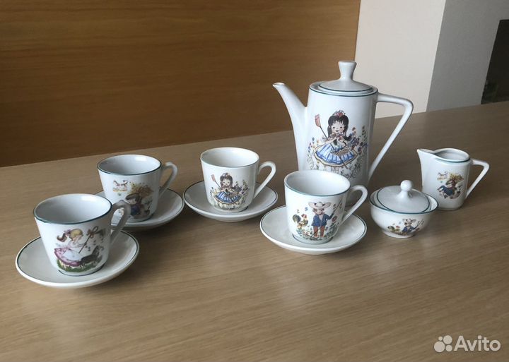 Сервиз детский фарфоровый, винтаж, гдр