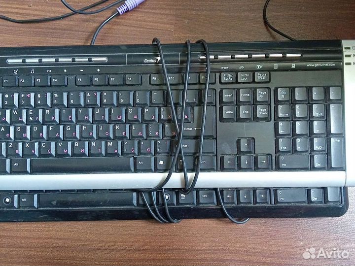 Клавиатура genius, рабочая, вторая на запчасти
