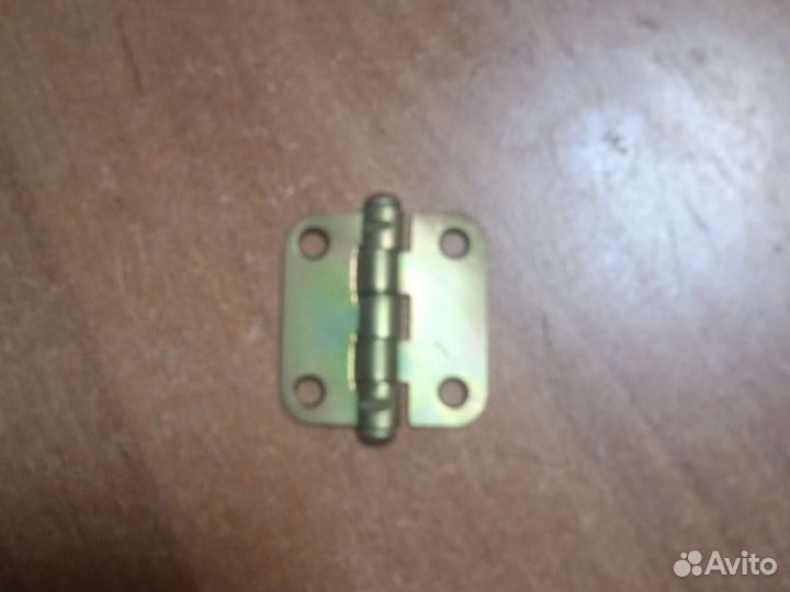 Петли для дверей