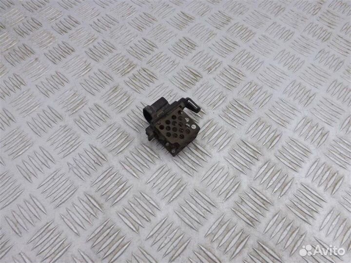 Резистор вентилятора охлаждения Renault Logan 1