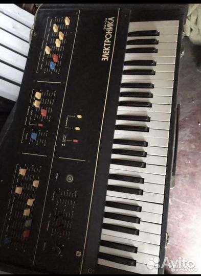 Синтезатор