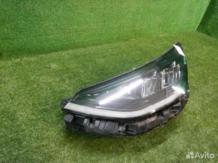 Фара левая Hyundai Sonata