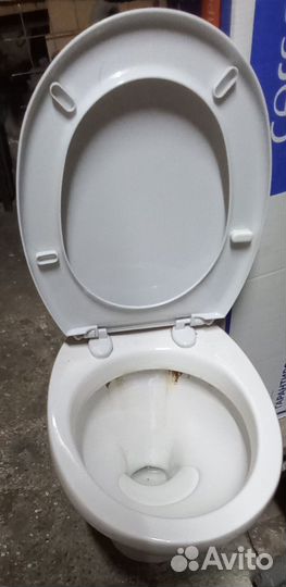 Унитаз с бочком б/у