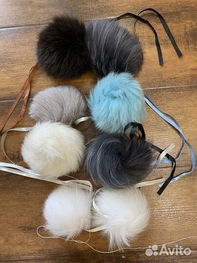Меховые помпоны