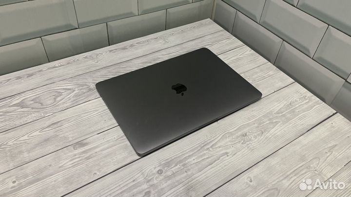 MacBook Pro 13