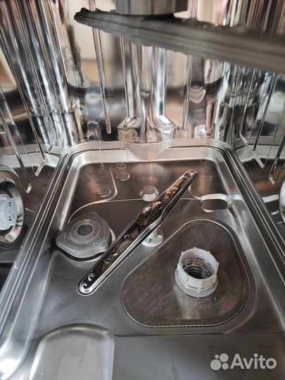 Посудомоечная машина Hansa ZWM447 WH