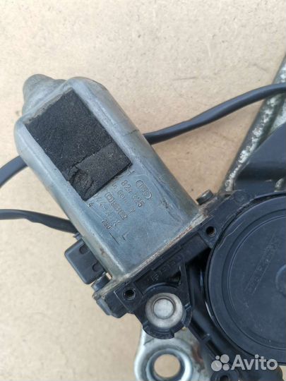 Мерседес W124 купе - элстподьемники Передние