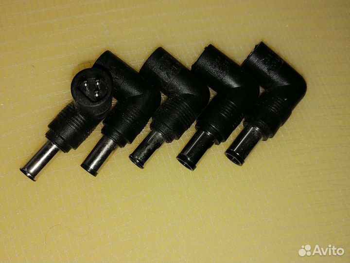 Шнуры, коннекторы, кабеля для компьютеров и медиа