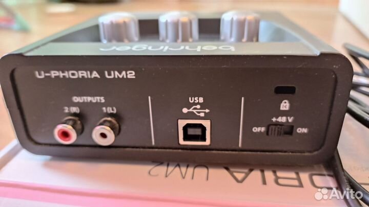 Карта Behringer um2 + микрофон Fifine K6