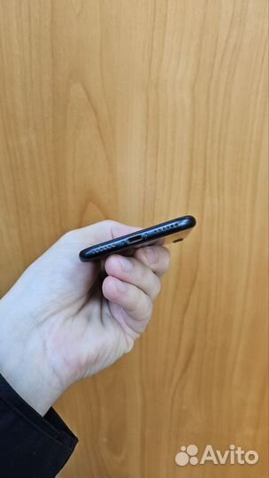 iPhone 7, 32 ГБ