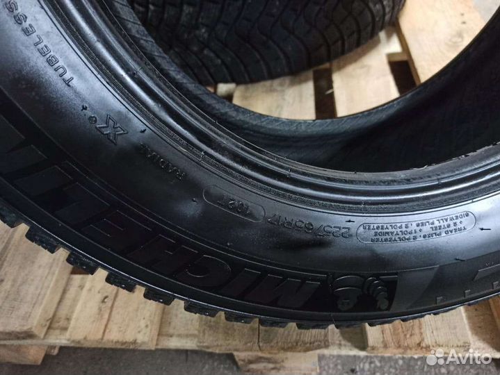 Michelin Latitude X-Ice North 225/65 R17