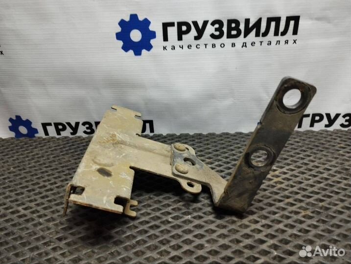 Кронштейн (крепление) Volvo FH4 21252110