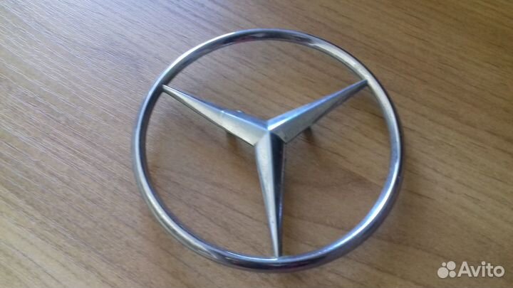 Эмблемы Mercedes