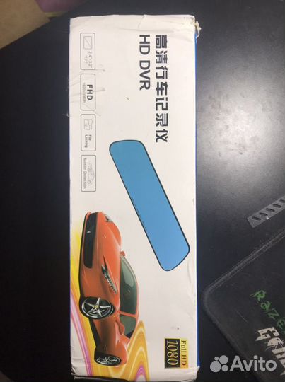 Автомобильное зеркало заднего вида с видеорегистра