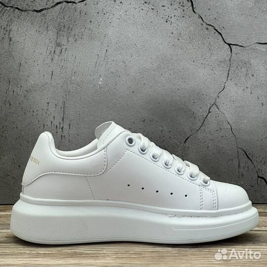 Кроссовки женские Alexander McQueen White