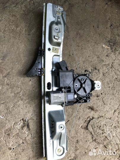 Стеклоподъемник задний правый Опель Инсигния