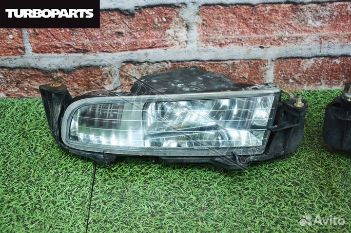 Туманки Toyota Ipsum ANH10 2azfe