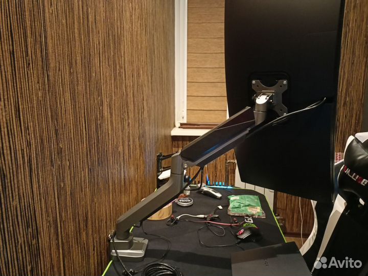 Кронштейн тяжелого монитора до 20 кг Heavy-Duty II