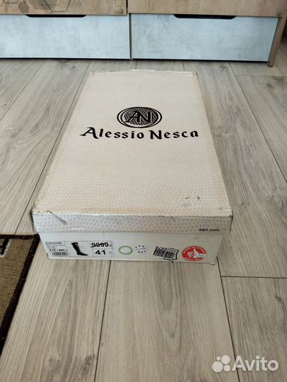 Зимние женские сапоги