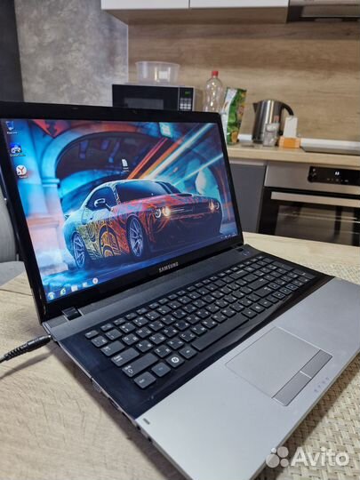 Мощный core i5 Большой экран 17 дюймов 2 видюхи