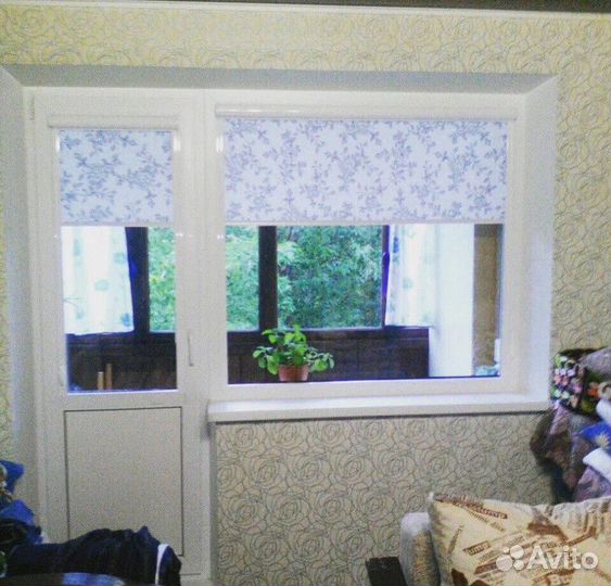 Рулонные шторы на кухню