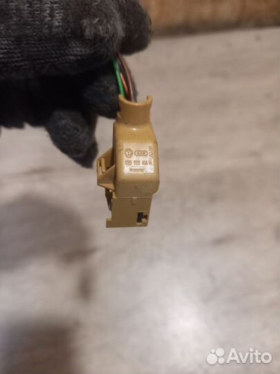 Разъём блока управления парктрониками Octavia A5