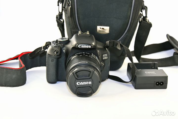 Canon EOS 600D/T3i 18.0MP цифрозеркалка Kit 18-55