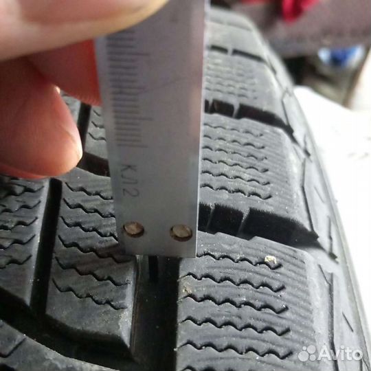 Зимние шины Dunlop r 20
