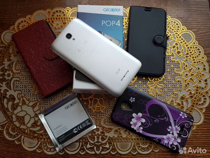Смартфон Alcatel Pop4