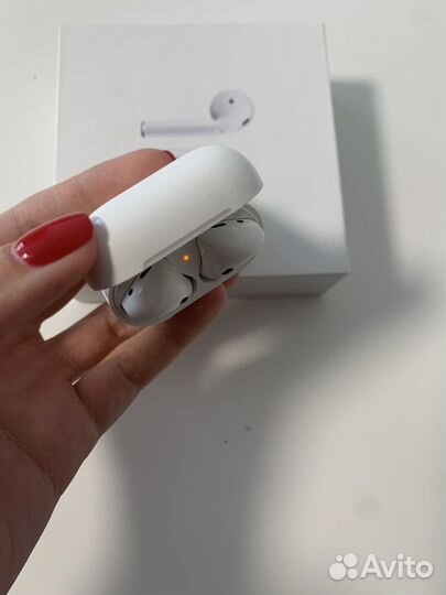 Беспроводные наушники apple airpods 1