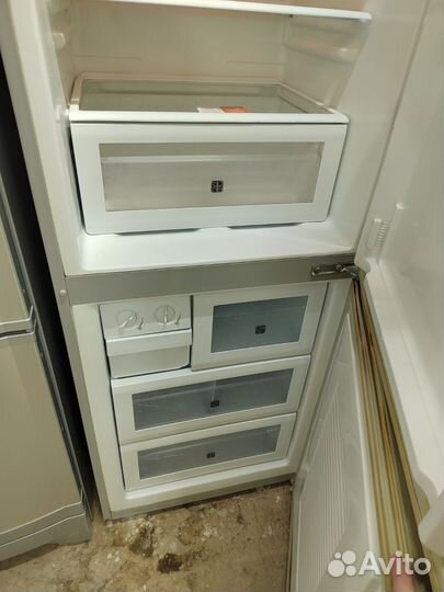 Холодильник Самсунг Ноуфрост