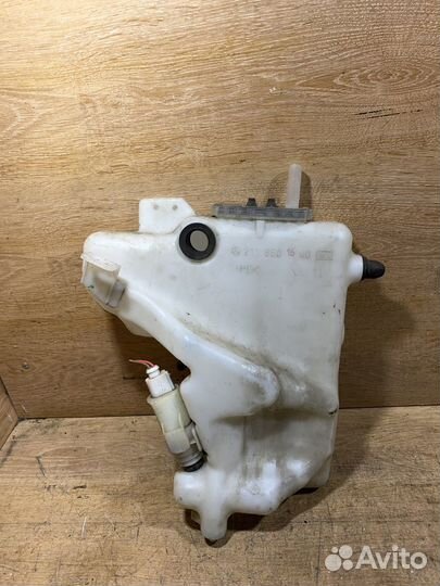 Бачок омывателя Mercedes W211 B43