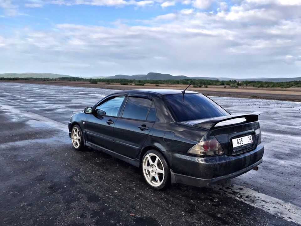 Mitsubishi Lancer: фото владельца